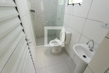 Banheiro de kitnet/studio para alugar com 1 quarto, 30m² em Altos de Santanna, Jacareí