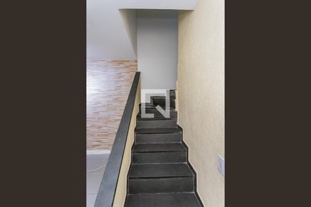 Escada de casa à venda com 2 quartos, 81m² em Jardim Santa Monica, São Paulo