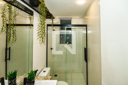 Banheiro social de apartamento para alugar com 2 quartos, 70m² em Planalto, Belo Horizonte