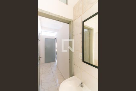 Banheiro de casa para alugar com 1 quarto, 50m² em Vila Bela, São Paulo