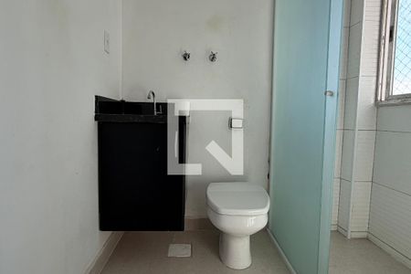 Banheiro de apartamento para alugar com 1 quarto, 49m² em Itararé, Santos