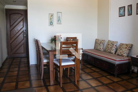 Sala de apartamento para alugar com 3 quartos, 93m² em Centro, Cabo Frio