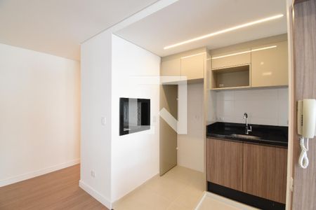 Sala/Cozinha de apartamento à venda com 3 quartos, 71m² em Santo Inácio, Curitiba
