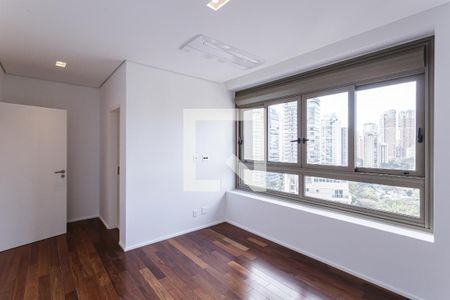 Suíte 1 de apartamento à venda com 4 quartos, 358m² em Vila Nova Conceição, São Paulo