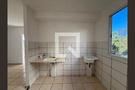 Cozinha e Área de Serviço de apartamento à venda com 2 quartos, 45m² em Vale das Amendoeiras, Contagem
