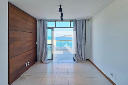 Sala de apartamento para alugar com 3 quartos, 260m² em Piratininga, Niterói