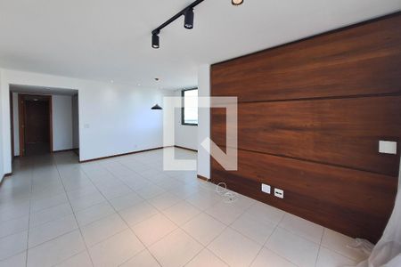 Sala de apartamento para alugar com 3 quartos, 260m² em Piratininga, Niterói