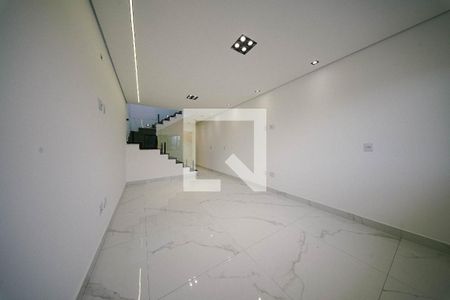 Sala de casa para alugar com 3 quartos, 184m² em Vila Granada, São Paulo