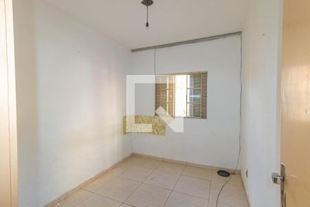 Quarto 2 de apartamento para alugar com 2 quartos, 40m² em Guajuviras, Canoas