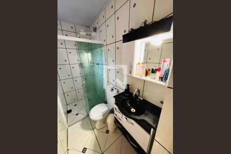 Banheiro suíte  de casa à venda com 4 quartos, 120m² em Conceicao, Osasco