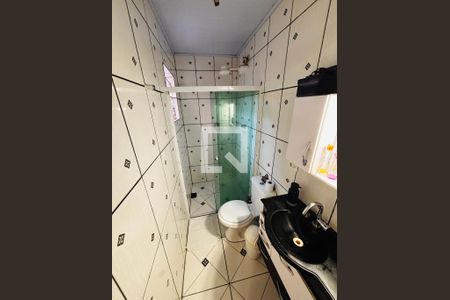 Banheiro suíte  de casa à venda com 4 quartos, 120m² em Conceicao, Osasco