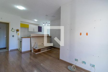 Sala de apartamento para alugar com 2 quartos, 65m² em Jardim Barbacena, Cotia