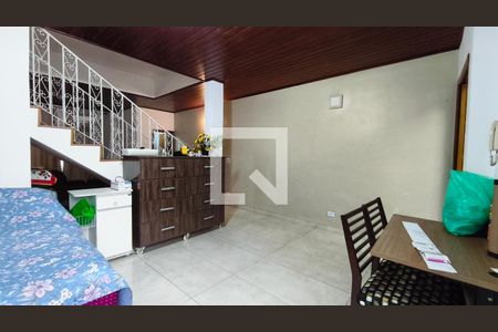 Sala de casa à venda com 4 quartos, 197m² em Cambuci, São Paulo