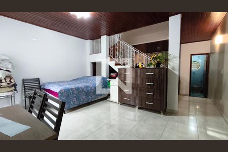 Sala de casa à venda com 4 quartos, 197m² em Cambuci, São Paulo