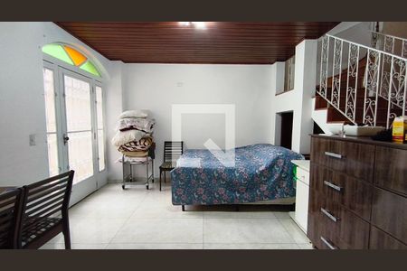 Sala de casa à venda com 4 quartos, 197m² em Cambuci, São Paulo
