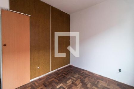 Quarto 1 de apartamento para alugar com 2 quartos, 46m² em Cristal, Porto Alegre
