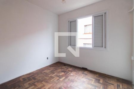 Quarto 1 de apartamento para alugar com 2 quartos, 46m² em Cristal, Porto Alegre