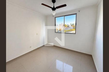 Quarto 2 de apartamento para alugar com 2 quartos, 65m² em Santa Terezinha, Belo Horizonte