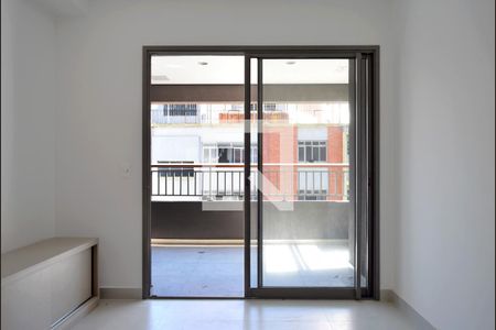 Sala/Cozinha Integrados de apartamento para alugar com 1 quarto, 40m² em Vila Anglo Brasileira, São Paulo