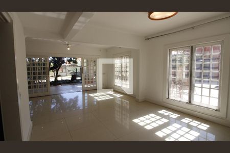 Sala 1 de casa de condomínio para alugar com 5 quartos, 550m² em Praia do Siqueira, Cabo Frio