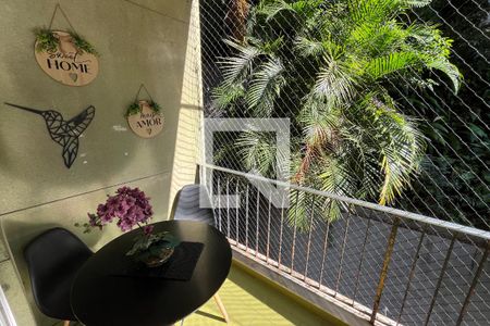 Varanda de apartamento para alugar com 2 quartos, 55m² em Ilha do Governador, Rio de Janeiro
