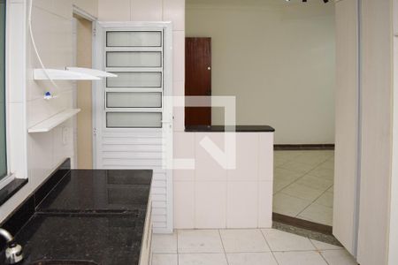Cozinha de apartamento para alugar com 3 quartos, 200m² em Vila Carrão, São Paulo