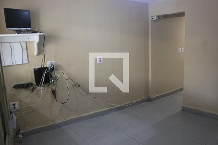Sala de casa para alugar com 1 quarto, 50m² em Jardim Cocaia, Guarulhos