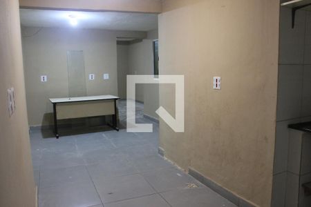 Cozinha de casa para alugar com 1 quarto, 178m² em Jardim Cocaia, Guarulhos