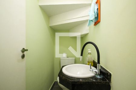 Lavabo de casa de condomínio para alugar com 2 quartos, 60m² em Quinta dos Angicos, Cotia