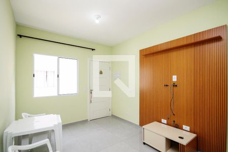 Sala de casa de condomínio para alugar com 2 quartos, 60m² em Quinta dos Angicos, Cotia