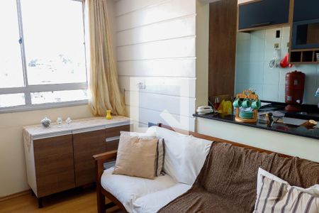 sala de apartamento à venda com 2 quartos, 53m² em Jardim Roberto, Osasco