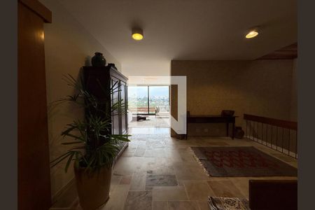 Casa para alugar com 5 quartos, 400m² em Consolação, São Paulo