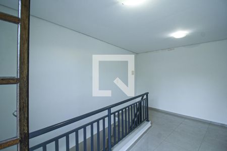 Sala de casa para alugar com 3 quartos, 175m² em Jardim Regina, São Paulo