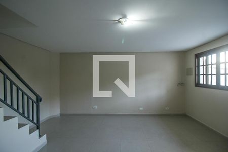 Sala de casa para alugar com 3 quartos, 175m² em Jardim Regina, São Paulo