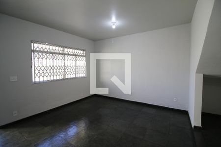 Casa para alugar com 3 quartos, 209m² em Taquara, Rio de Janeiro