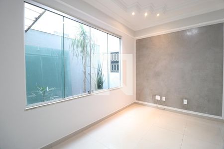 Sala 3 de casa para alugar com 3 quartos, 231m² em Tabajaras, Uberlândia