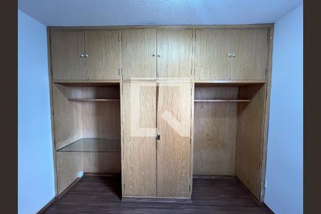 Quarto 1 de apartamento para alugar com 3 quartos, 80m² em Lapa, São Paulo