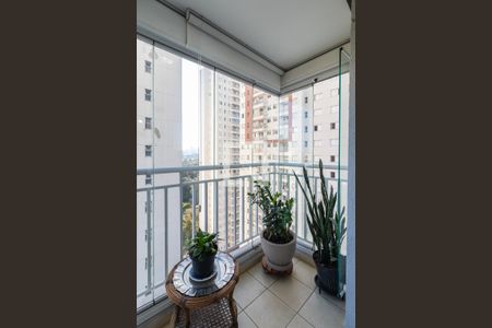 Sala de apartamento à venda com 2 quartos, 68m² em Vila Nossa Senhora da Escada, Barueri