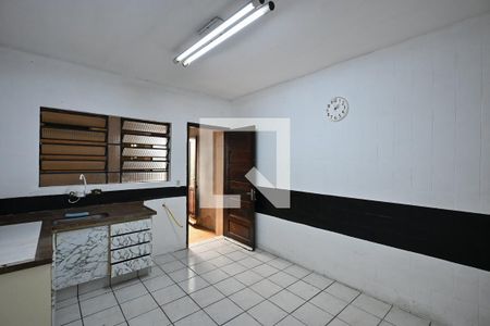 Cozinha de casa para alugar com 2 quartos, 80m² em Jardim Paris, São Paulo