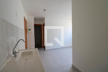 Cozinha e Área de Serviço de apartamento para alugar com 2 quartos, 32m² em Vila Palmares, São Caetano do Sul