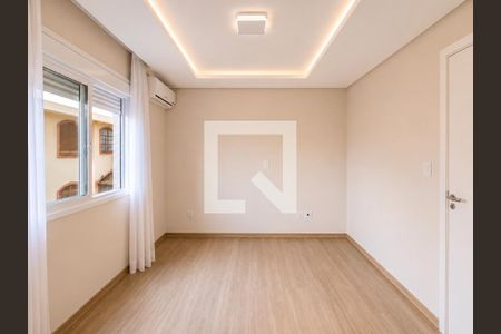 Quarto de apartamento para alugar com 2 quartos, 74m² em Jardim Itu, Porto Alegre
