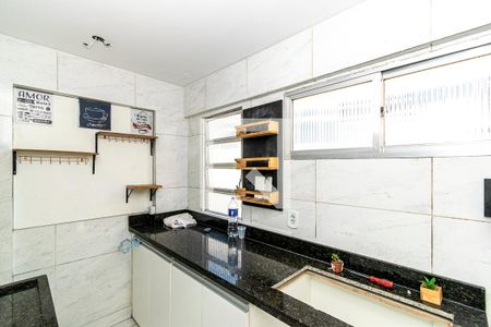 Cozinha de apartamento à venda com 2 quartos, 50m² em Irajá, Rio de Janeiro