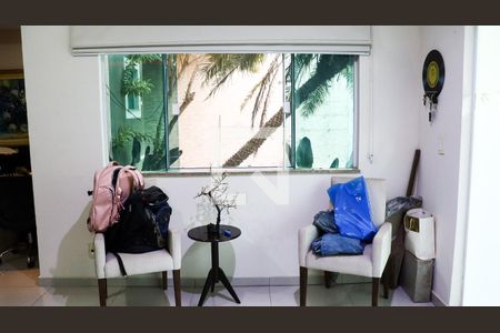 Casa para alugar com 5 quartos, 425m² em Extensão do Bosque, Rio das Ostras