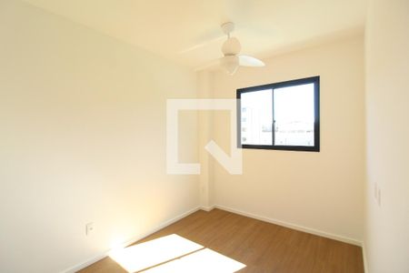 Quarto 2 de apartamento para alugar com 2 quartos, 46m² em Barra Olímpica, Rio de Janeiro