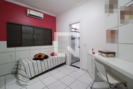 Quarto 1 - Suíte de casa para alugar com 4 quartos, 100m² em Morada da Colina, Uberlândia
