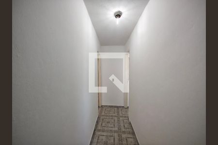 Corredor - Quartos de casa para alugar com 2 quartos, 60m² em Vila Maria, São Paulo