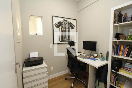 Escritório de apartamento à venda com 3 quartos, 110m² em Belvedere, Belo Horizonte
