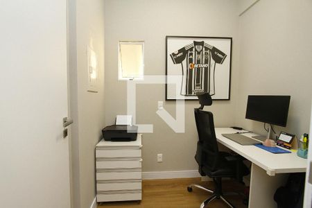 Escritório de apartamento à venda com 3 quartos, 110m² em Belvedere, Belo Horizonte