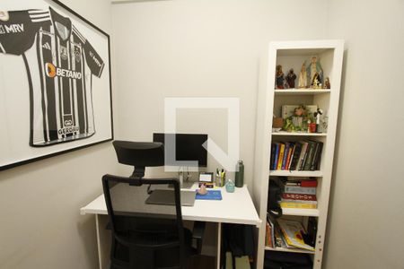 Escritório de apartamento à venda com 3 quartos, 110m² em Belvedere, Belo Horizonte