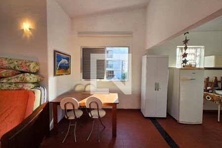 Sala de kitnet/studio para alugar com 1 quarto, 40m² em Vila Caiçara, Praia Grande